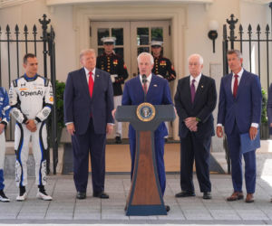Trump zaprasza na wyścigi IndyCar na zwieńczenie obchodów rocznicowych w Waszyngtonie