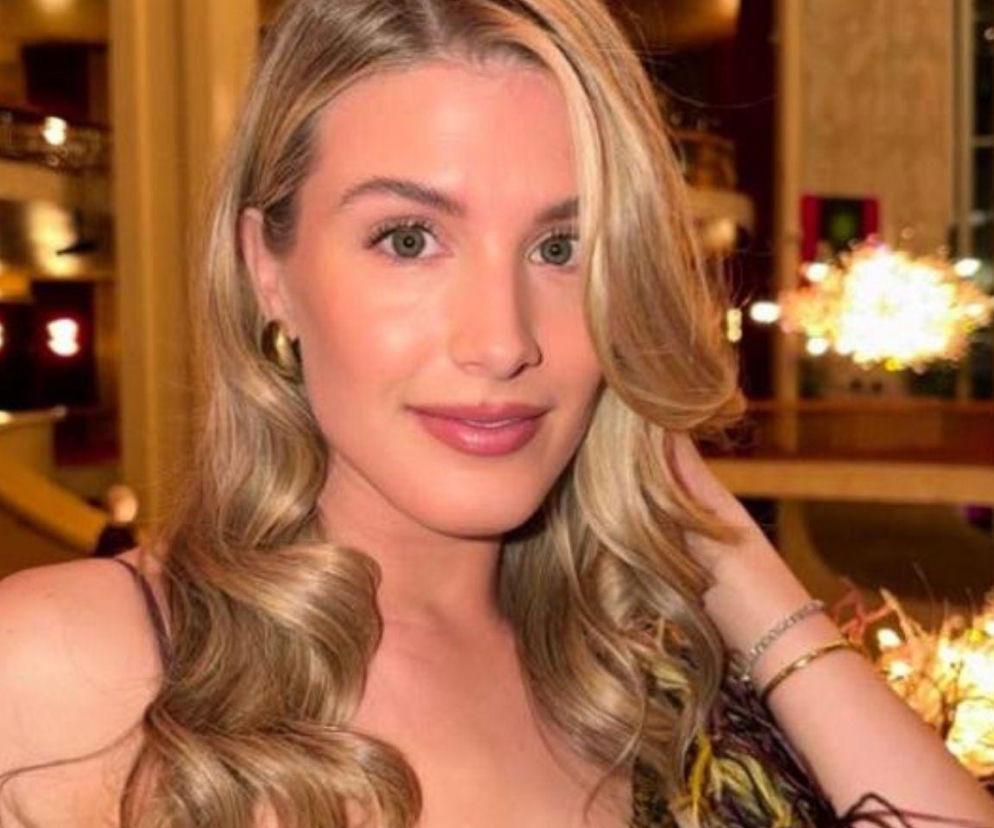Tenisistka Eugenie Bouchard w eleganckiej stylizacji w operze. O jej zachwycającym wyglądzie przeczytasz na SE.