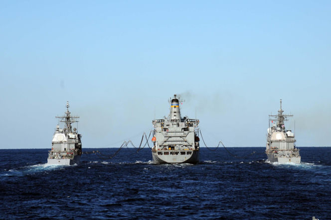 Kolizja USS "Truxtun" i USNS "Supply" na Karaibach – ryzyko w operacjach RAS