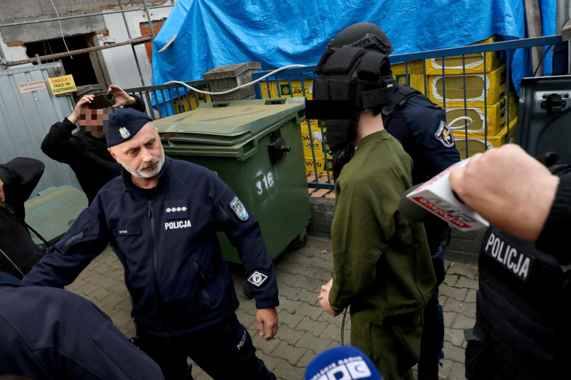 19-latek dokonał ataku w szkole w Ostrołęce. Usłyszał zarzuty