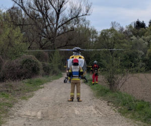 22-latek wpadł quadem do Raby. Reanimowano go na miejscu