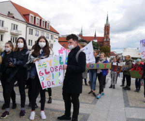 Białystok: Młodzieżowy Strajk Klimatyczny - Najpierw natura, potem matura