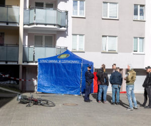 Oblał żonę kwasem i zadźgał
