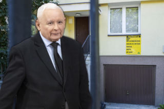 Jarosław Kaczyński nie może zaznać spokoju. Znowu wiercą prezesowi!