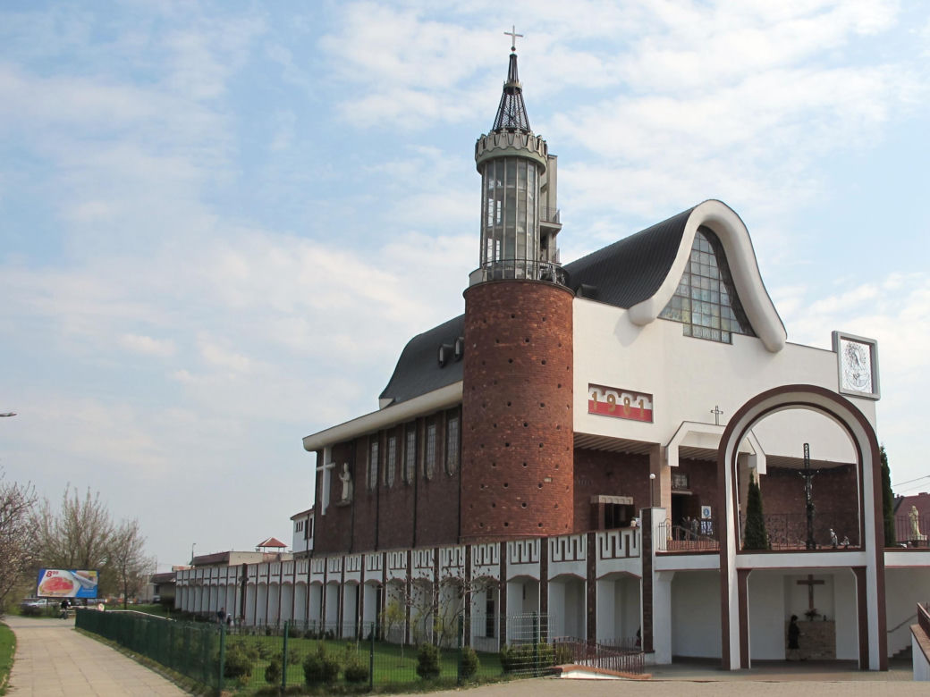 2. Kościół św. Kazimierza Królewicza – Białystok. Zobacz opis.