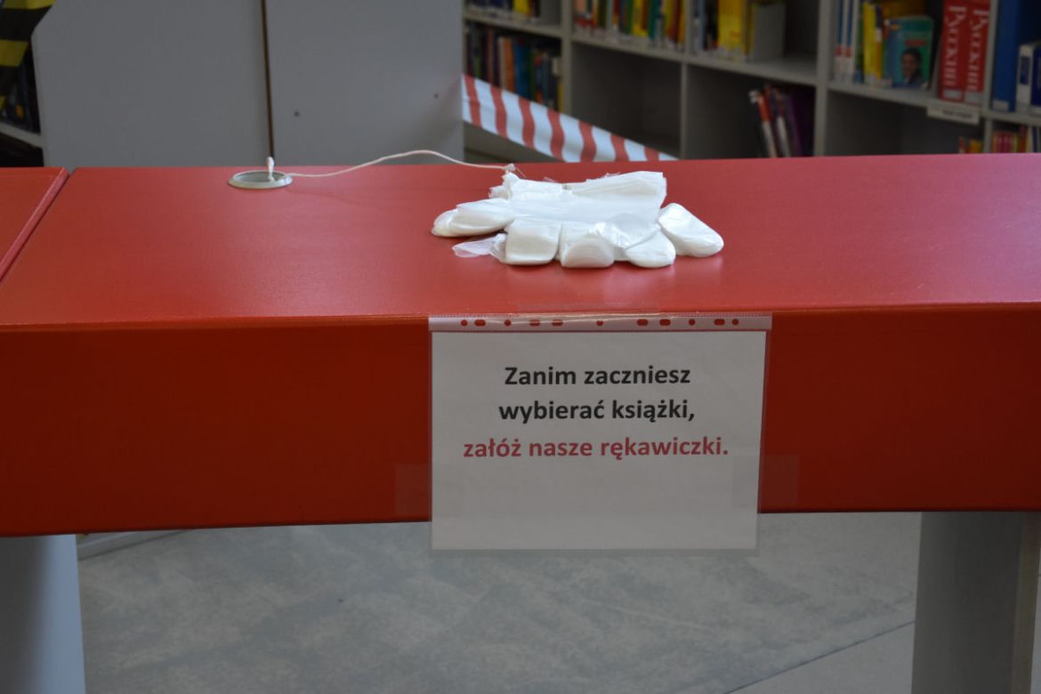 Biblioteki już otwarte. Tak teraz wygląda wypożyczanie lektur! Książki na kwarantannie [ZDJĘCIA] 
