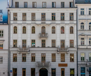 Południowa pierzeja Alej Jerozolimskich w centrum Warszawy