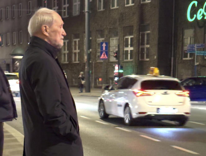 Antoni Macierewicz jeździ za darmo