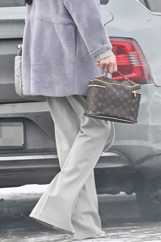 Justyna Steczkowska boso na śniegu