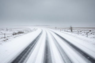 Alert RCB w Polsce. Gdzie uderzą zawieje i wiatr?