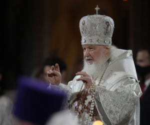 Putin świętuje Wielkanoc. Poszedł na mszę, mówił o zmartwychwstaniu