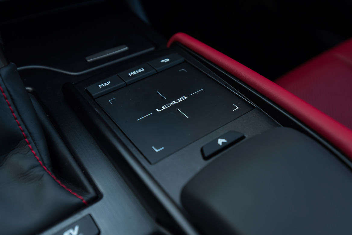 Lexus ES300h F Sport