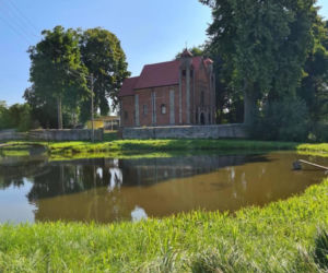 Kościółek w Gowarczowie