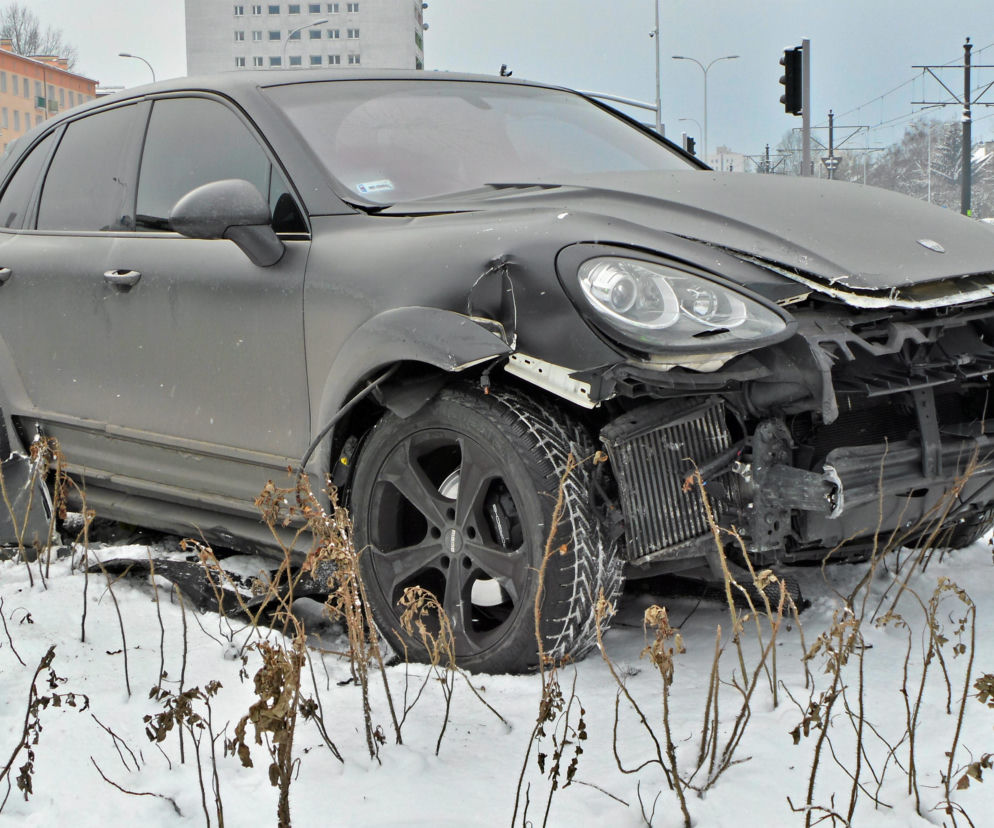 Marina Łuczenko rozbiła Porsche Cayenne Wojtka Szczęsnego