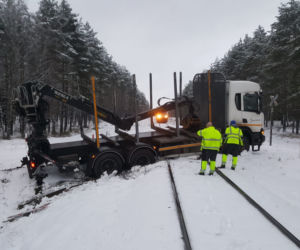 Pociąg wyhamował w ostatniej chwili. To cud, że nikt nie zginął