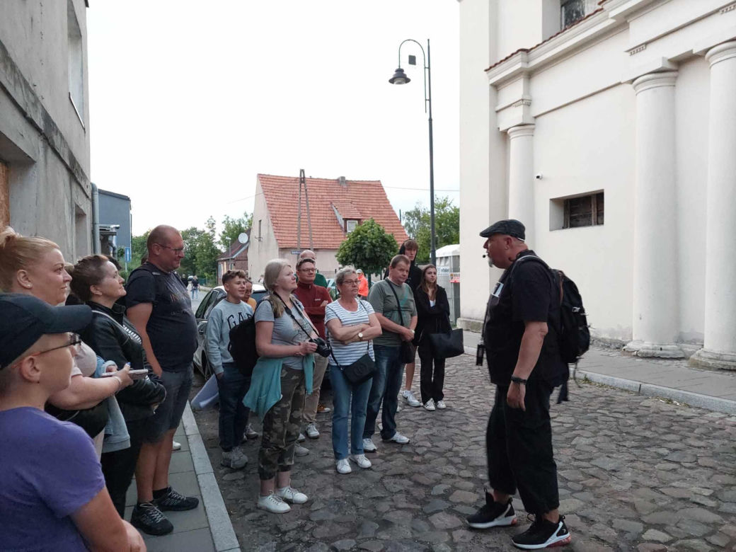 Byliśmy nocą we wnętrzach synagogi w Starym Fordonie. Taka okazja nie trafia się co dzień! [GALERIA]