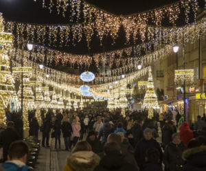 Świąteczne iluminacje w Warszawie
