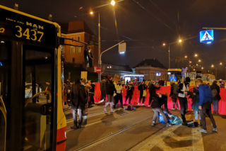Warszawa: 12 dzień Strajku Kobiet w Warszawie. Utrudnienia na ulicach [GALERIA]