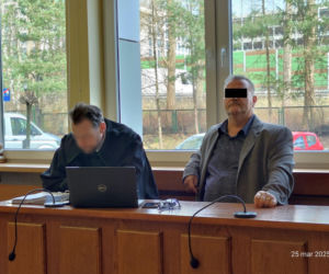 Pacjentki porzuciły konwencjonalną terapię, by „leczyć się” lampami. Szaman z Małopolski nie trafi za kraty