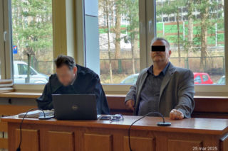 Pacjentki porzuciły konwencjonalną terapię, by „leczyć się” lampami. Szaman z Małopolski nie trafi za kraty