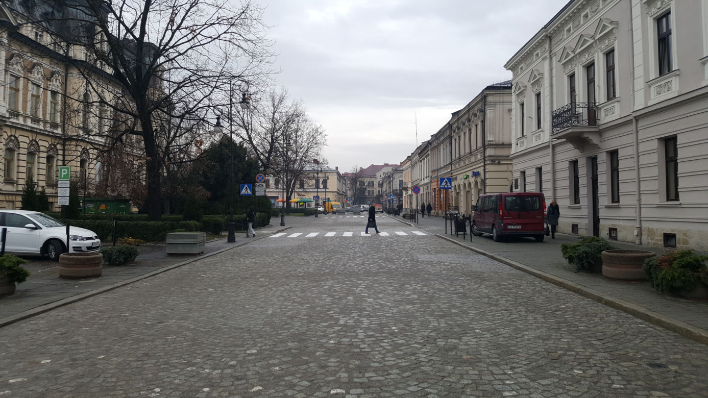 Nowy Sącz: Remont rynku skończony. Nie będzie można tam parkować?