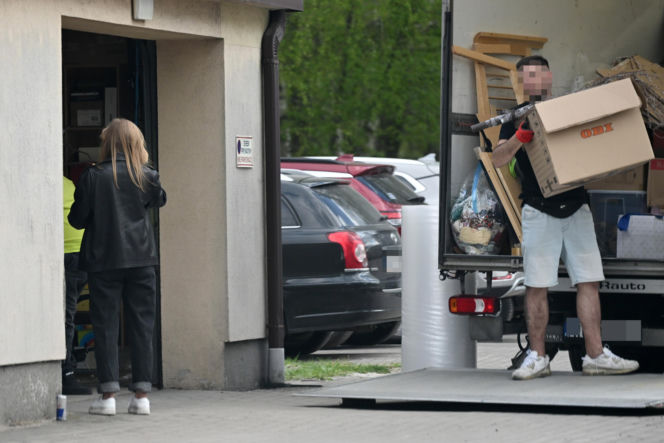 Kaczorowska wyniosła Peli pół domu