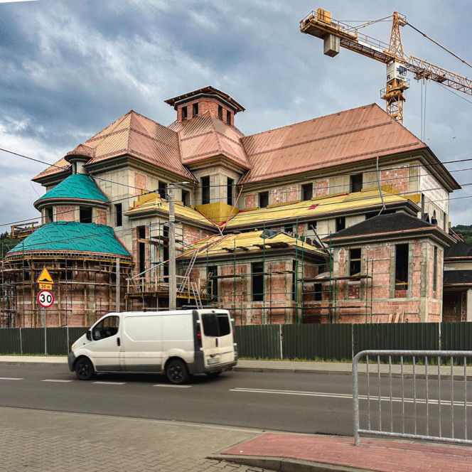 Budowa nowego kościoła w Ochotnicy Dolnej