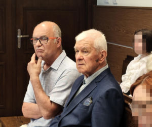 Zabili 83-letnią seniorkę za 180 zł.  Jej pokiereszowane ciało ukryli w wersalce