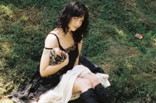 Witajcie w latach 90. Violet Grohl - recenzja albumu Be Sweet to Me