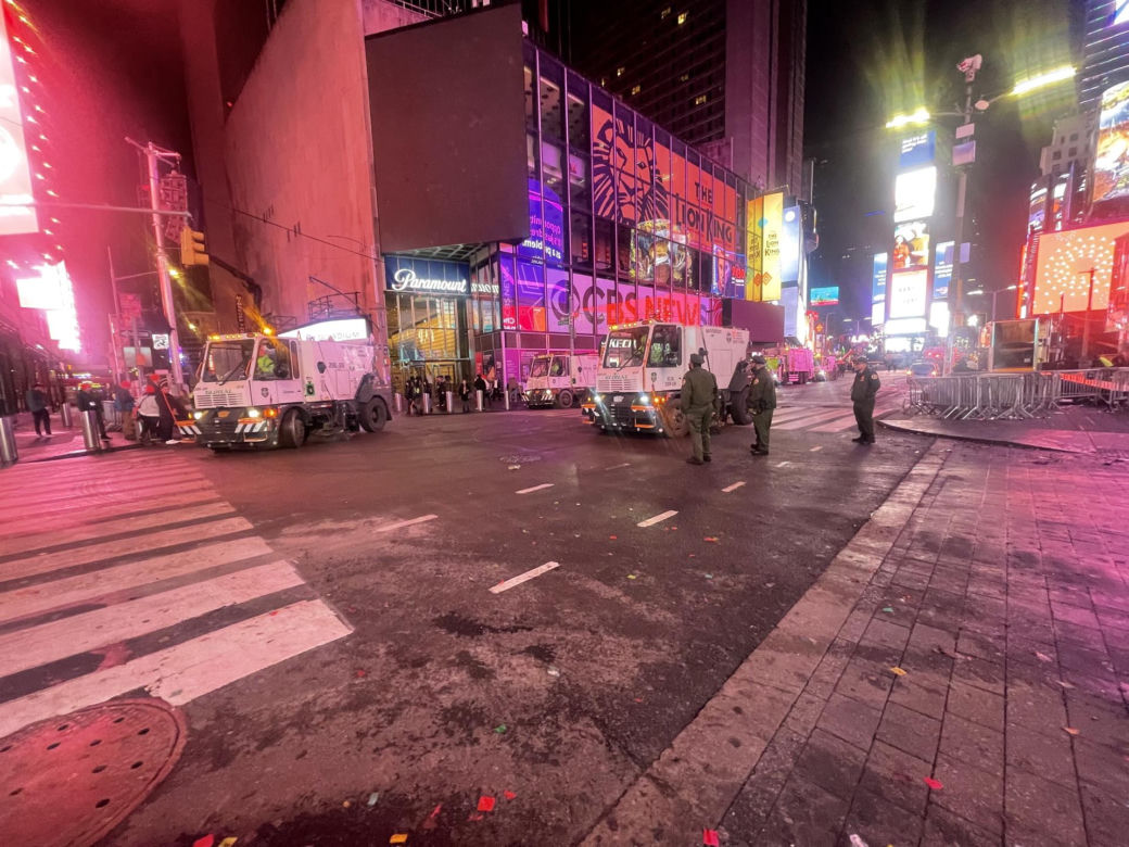 Błyskawiczne sprzątanie po zabawie na Times Square