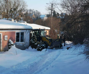 Orneta: Wybuch gazu w domu wielorodzinnym. 45-latek nie żyje, pięć osób ewakuowanych