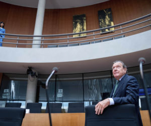  Putin chce zakończyć wojnę? Były kanclerz Niemiec ma z nim dobre relacje i  zdradza szczegóły