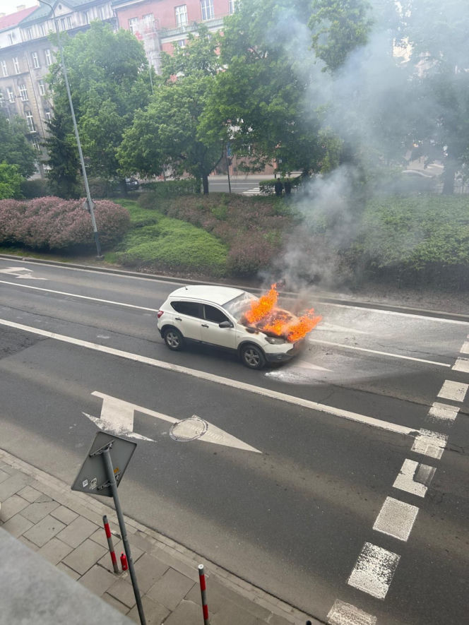 Pożar w centrum Krakowa! O krok od eksplozji. Miasto sparaliżowane