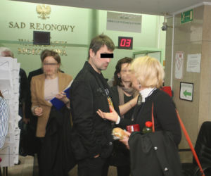 Maciej Z. PRZYSZEDŁ DO SĄDU – ZDJĘCIA: Proces w sprawie WYPADKU FERRARI w końcu ruszył