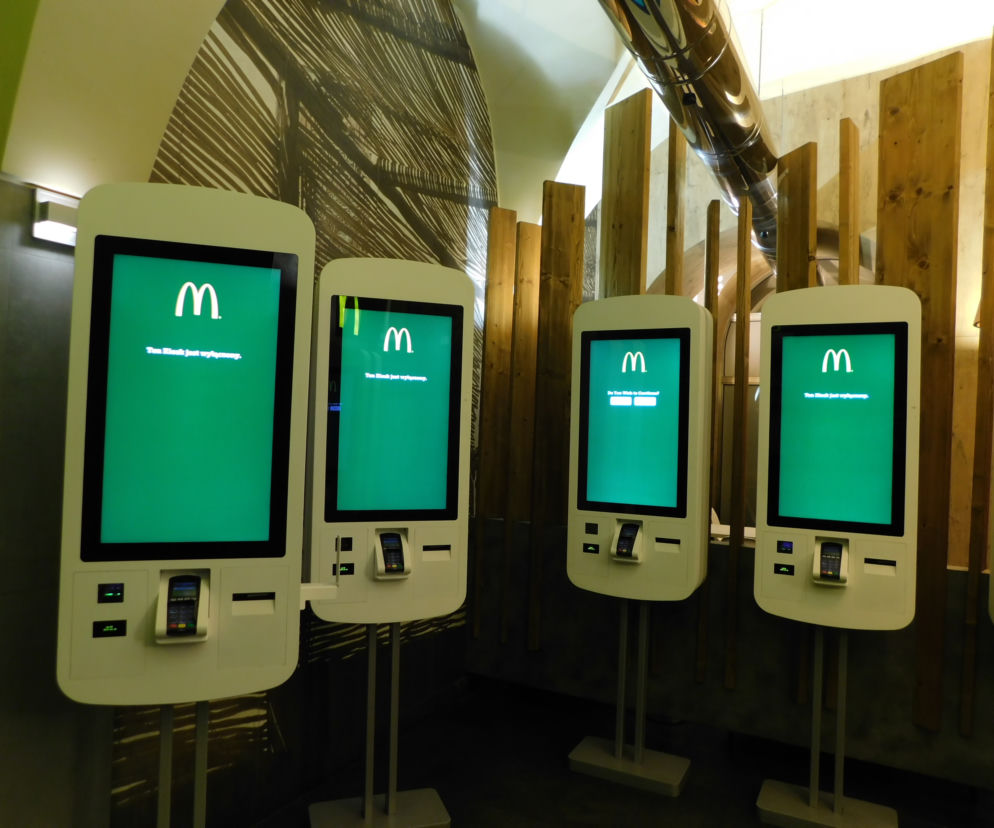 Czy McDonald's będzie otwarty w Boże Narodzenie, 26 grudnia 2021? LISTA RESTAURACJI