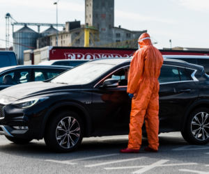 Mieszkańcy wracają promami na Wielkanoc i kwarantannę