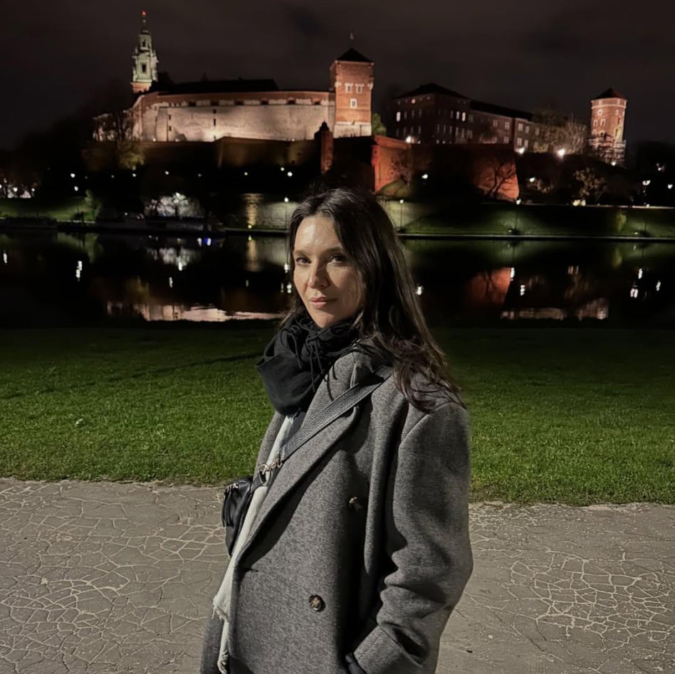 Rozpromienione Janja Lesar i Katarzyna Zillmann tańcują na ulicy. Fajna para?
