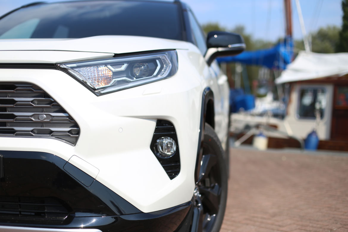 Toyota RAV4 2.5 Hybrid Dynamic Force 222 KM AWD-i e-CVT