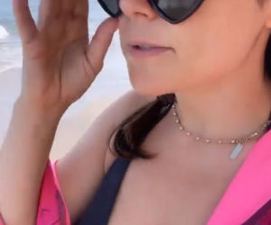 M jak miłość. Katarzyna Cichopek (Kinga) na plaży
