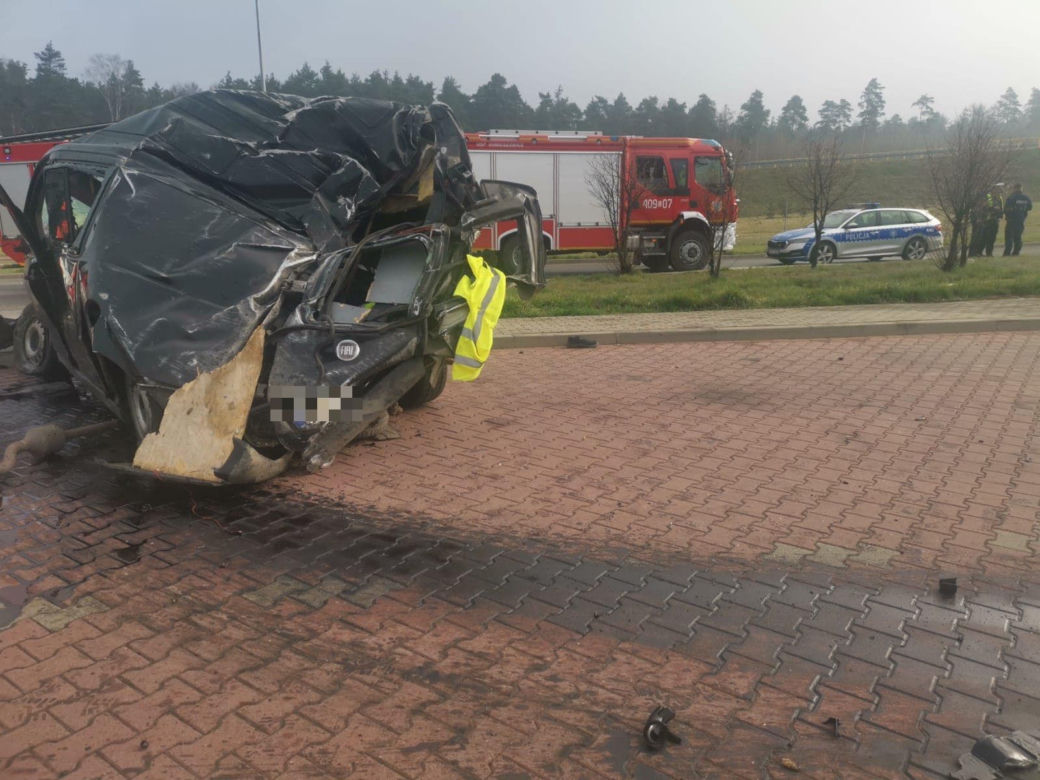 Tragiczny wypadek na autostradzie A1 w Dobieszowicach! Nie żyje młody kierowca [ZDJĘCIA]