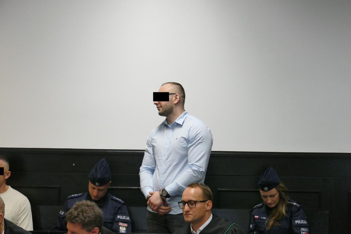 Sprawcy strzelaniny na myjni samochodowej stanęli przed sądem. Proces przybrał nieoczekiwany obrót