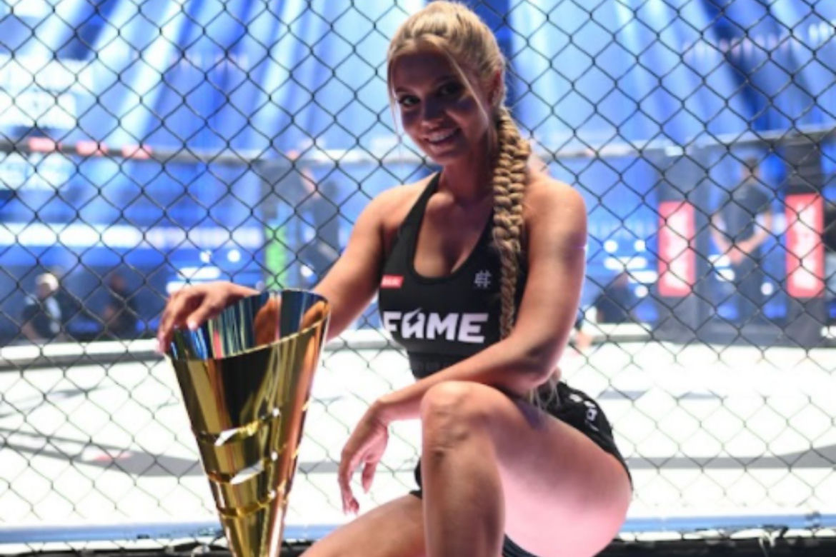 Fame MMA - Ring Girls