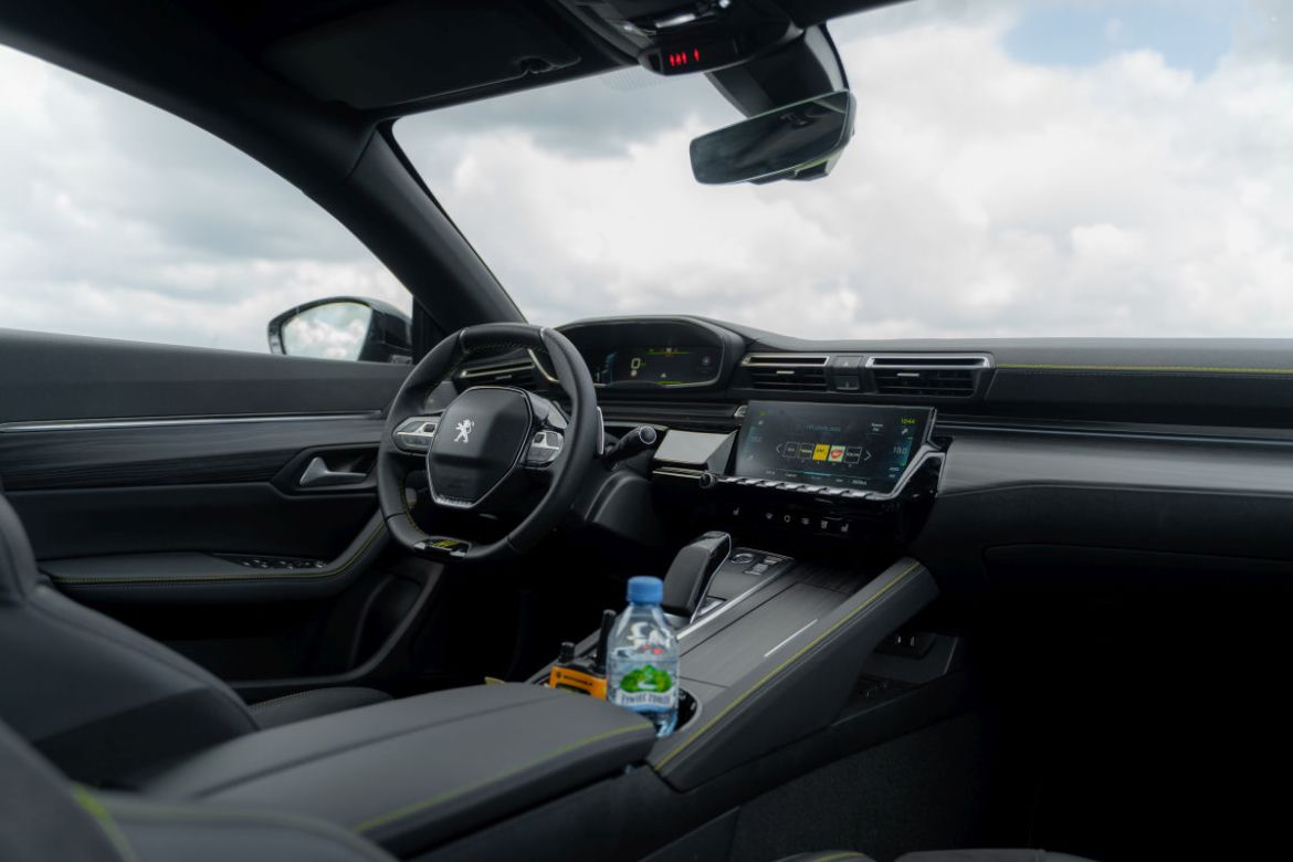 Peugeot 508 PSE HYbrid4 360 KM e-EAT8