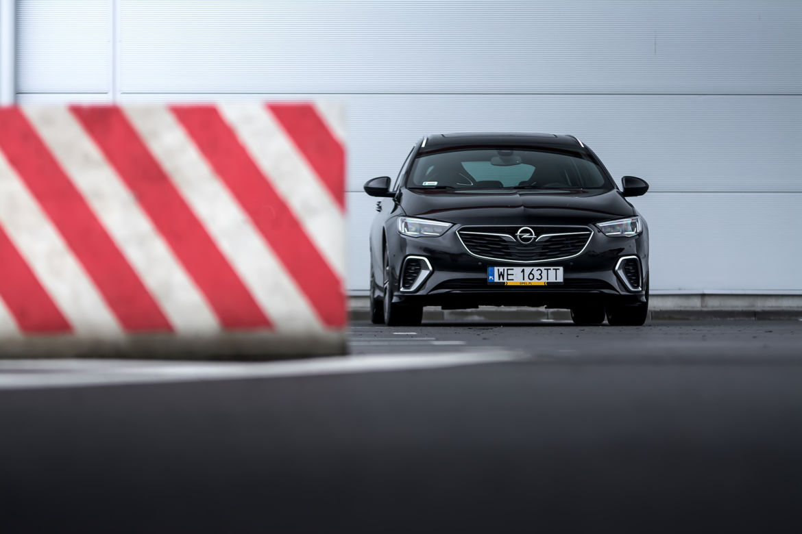 Opel Insignia GSi Sports Tourer 2.0 CDTi 210 KM AT8 AWD