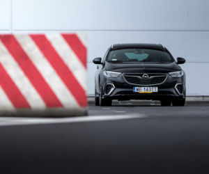 Opel Insignia GSi Sports Tourer 2.0 CDTi 210 KM AT8 AWD