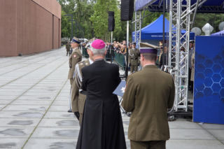 „Budowaliśmy samolot w trakcie lotu z pożarem”. Generał Molenda przechodzi do NATO