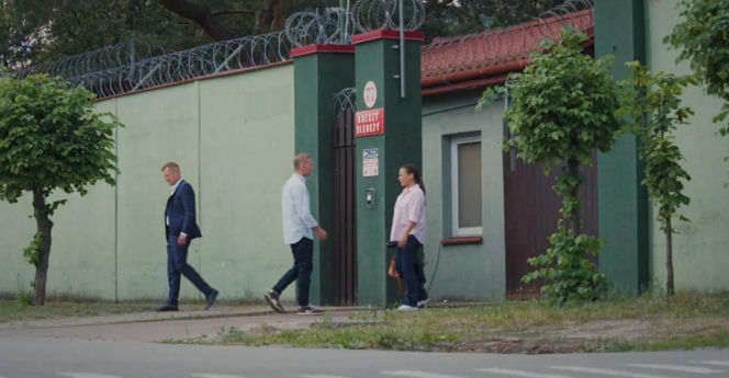 M jak miłość odc. 1898. Magda (Anna Mucha), Andrzej Budzyński (Krystian Wieczorek), Piotrek (Marcin Mroczek)