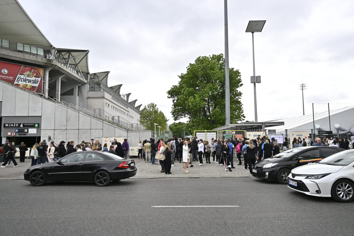 Matury 2024 w Warszawie. Tysiące uczniów zdaje egzamin dojrzałości na stadionie Legii