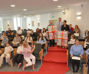 „Plastyczne Oscary” i mosty między pokoleniami. Wielki finał konkursów w ramach kampanii „Widzę – rozmawiam – reaguję” w Siedlcach