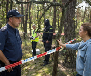 Diagnoza 3 sezon odc. 13. Sylwia Makusz (Matylda Podfilipska), śledczy (Krzysztof Cybiński)